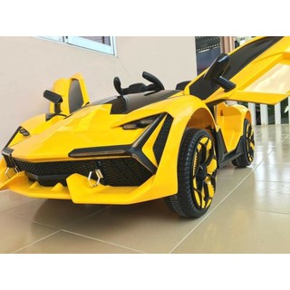 XE ô tô trẻ em baby 603 cửa mở cánh chéo