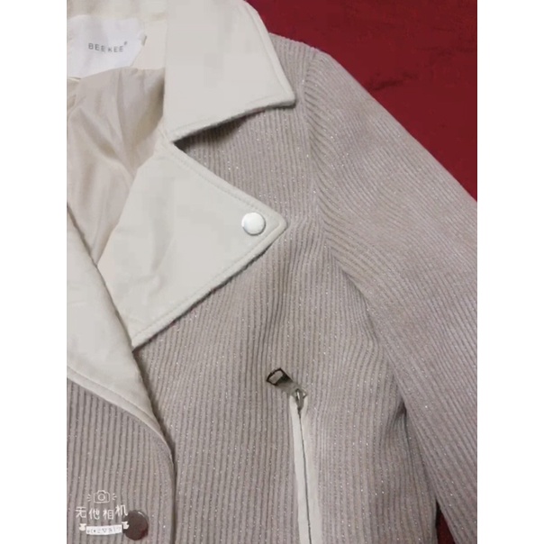 Pass áo khoác nhung phối da