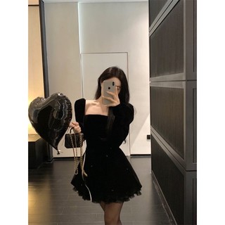 ĐẦM NHUNG CỔ VUÔNG NỮ PHỐI LƯỚI XOÈ ULZZANG