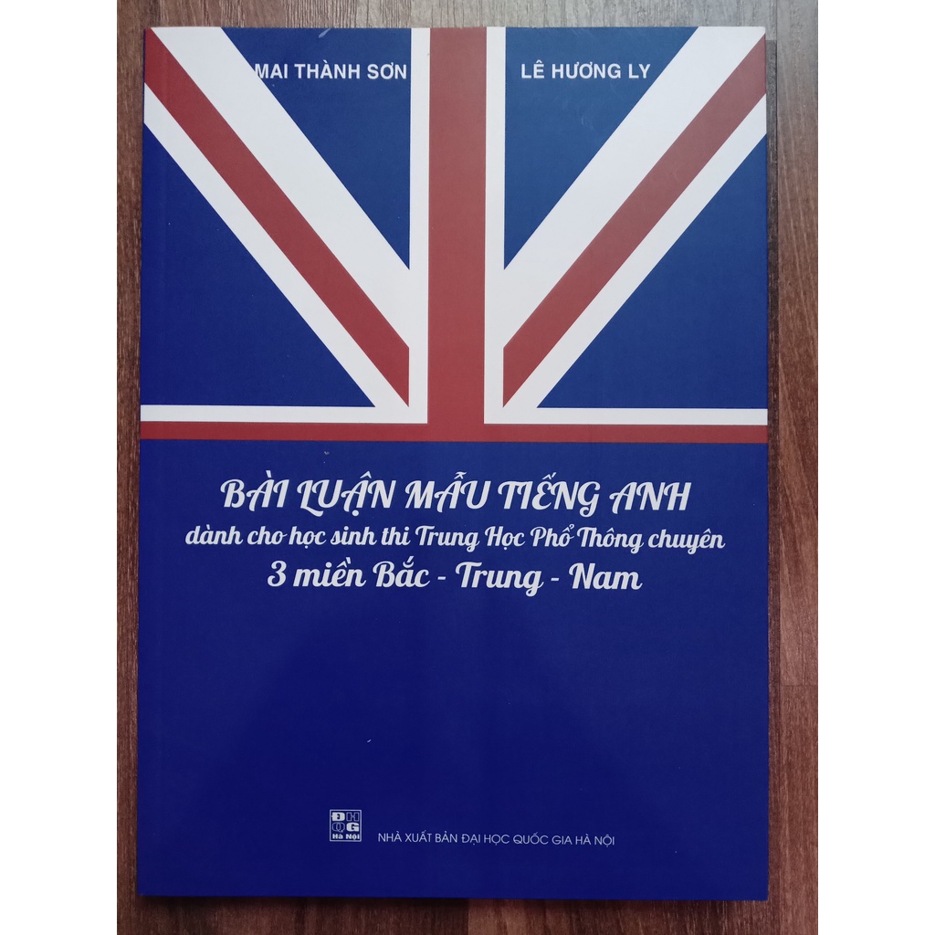 Sách - Bài luận mẫu Tiếng Anh dành cho học sinh thi THPT Chuyên