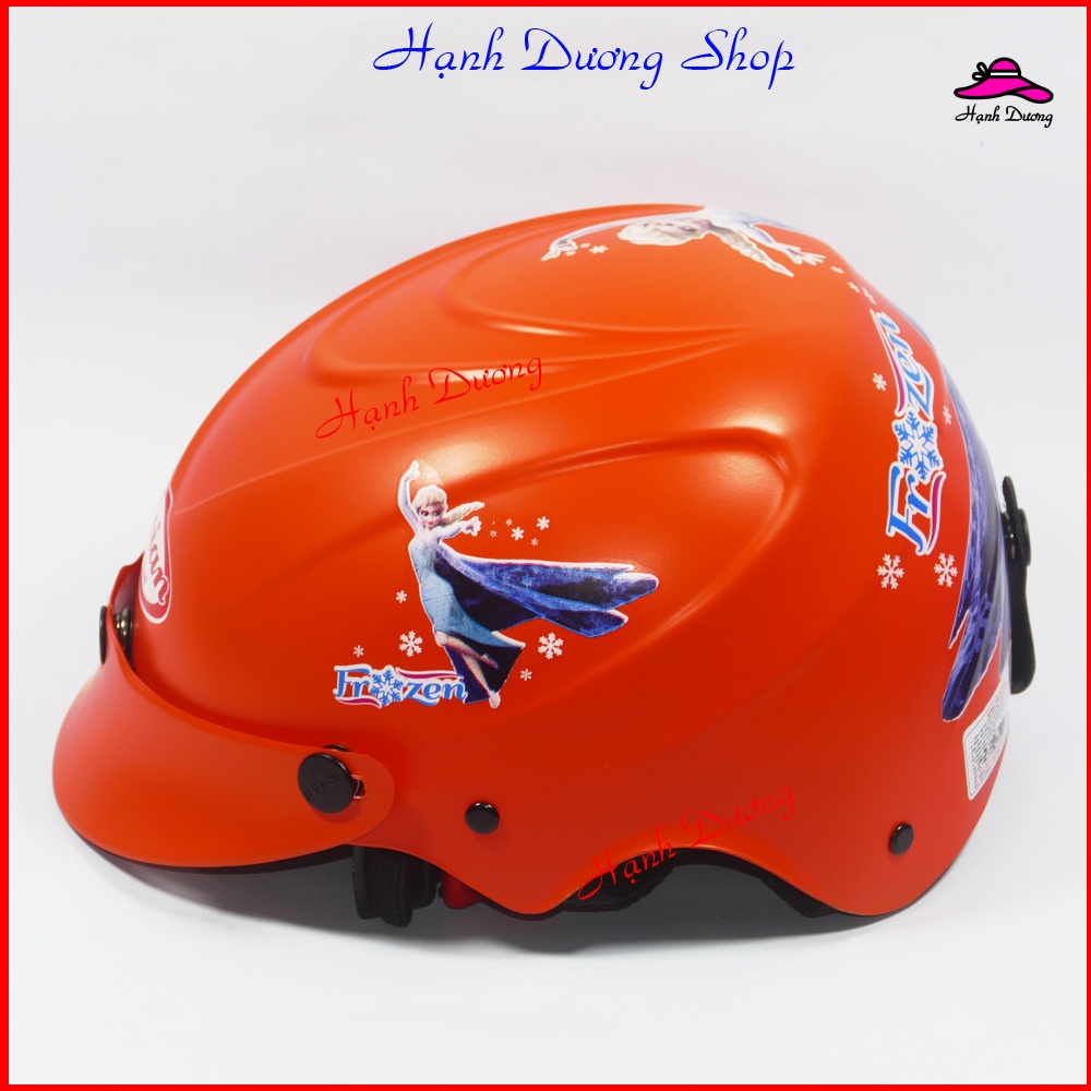 Mũ bảo hiểm cho bé từ 4 - 7 tuổi có hình công chúa cực đẹp mắt. Nón có chất liệu nhựa cứng cáp phù hợp cho bé nữ