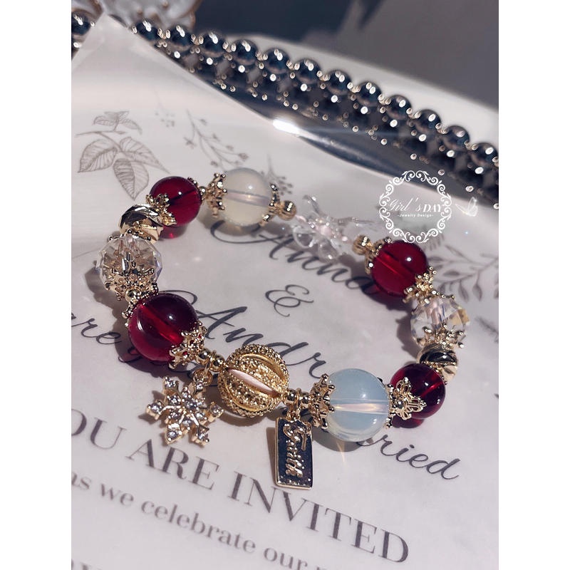 Vòng Đeo Tay Mặt Hoa Tuyết Đính Đá Opal Màu Trắng / Đỏ Phong Cách Giáng Sinh Cho Nữ