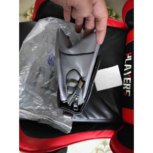 4. Thanh lý túi nữ