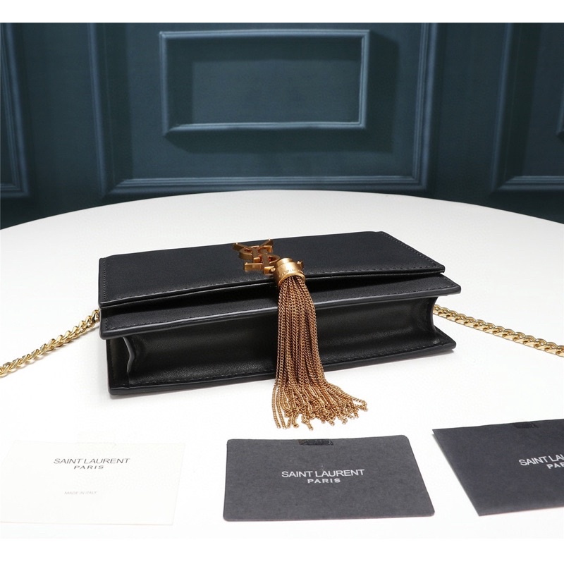 Túi xách ysl size 20x17x6 cm màu đen, túi da thật full box chuẩn như hình