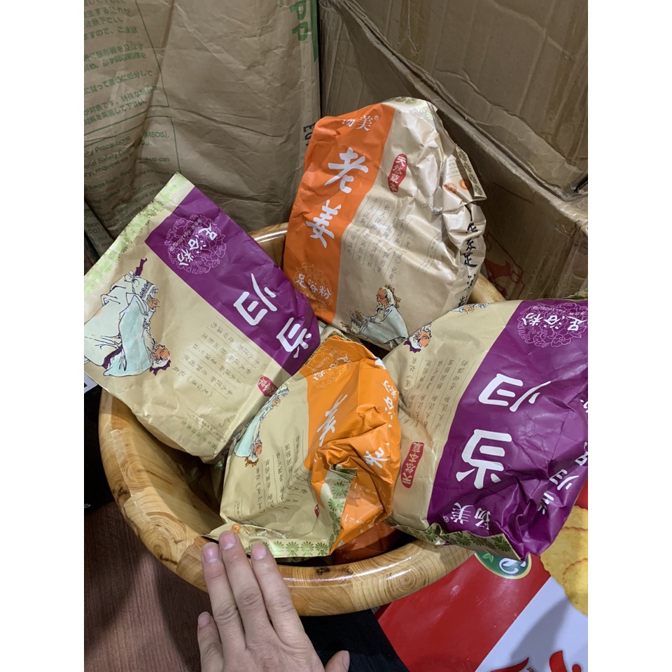 Ngâm chân thảo dược ngải cứu, gừng, tây chăm sóc chân dưỡng ấm cơ thể