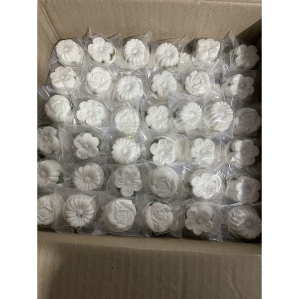 Bánh in dẻo nhân dừa non