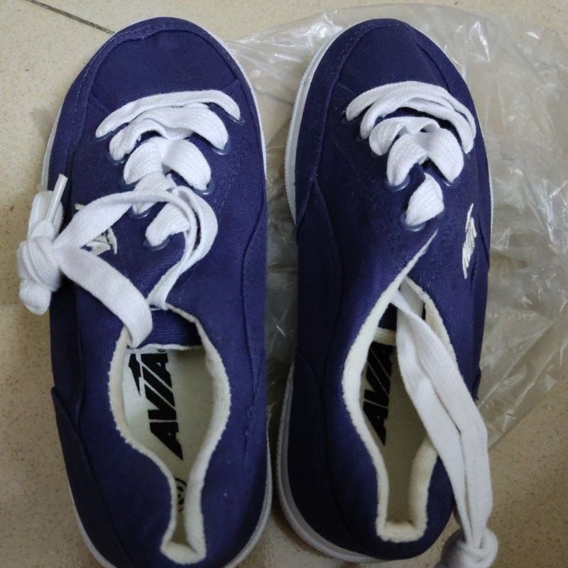 Giày thể thao, đi mưa, sandal, cao gót