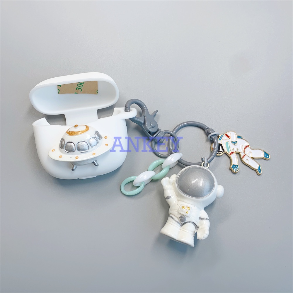 SoundPEATS Air 3 Deluxe / Air3 Pro / Sonic / Mini Pro Earbuds Cover Vỏ Bảo Vệ Hộp Sạc Tai Nghe Bằng Silicon Hình Phi Hành Gia Màu Đen Cho Soundpets Air 3 Deluxe / Air3 Pro / Sonic / Mini Pro