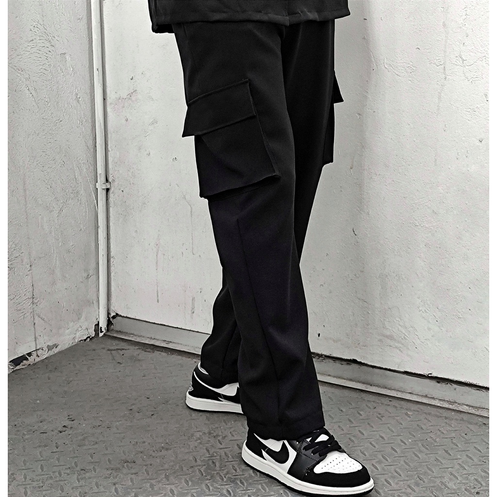 Quần dài túi hộp Cargo Pants ống xuông THEBROTHERS màu đen