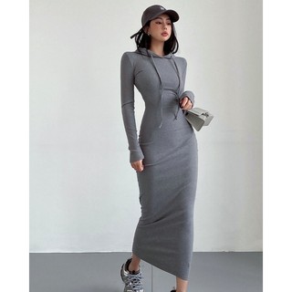 Làm nổi bật cơ thể hình chữ S Châu Âu Đường phố Mỹ Hot Girl có mũ trùm đầu Phong cách thể thao Váy dài eo hẹp thon gọn hơn Váy dệt kim đóng gói hông Váy dài kiểu Mỹ gợi cảm Màu trơn Bề mặt trơn có mũ trùm đầu Váy Skinny Chải ấm áp