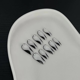 Nail box , móng úp màu thạch hoạ tiết đính đá