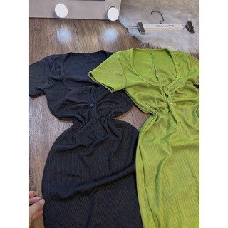 Đầm body dài nút