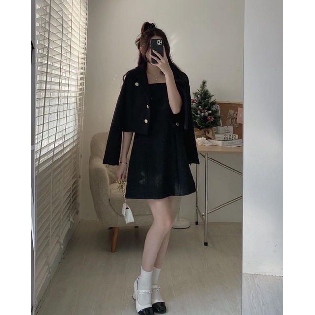 Set váy hai dây kèm áo khoác dạ tweed trắng ngà