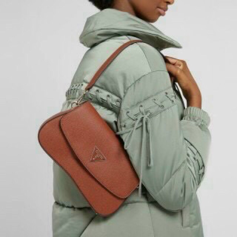 Túi đeo chéo đeo vai