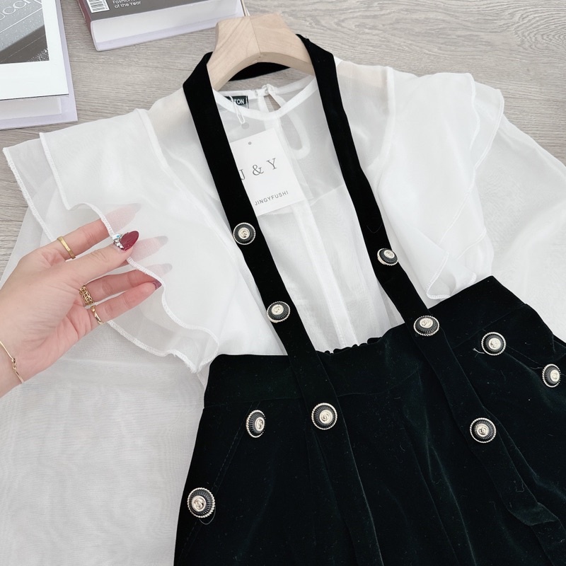 [ 𝐅𝐑𝐄𝐄 𝐒𝐇𝐈𝐏 ] Set áo sơ mi viền bèo mix quần sooc nhung hot hit Áo tơ nhũ QC mềm đẹp, bèo rua tầng điệu xinh,m