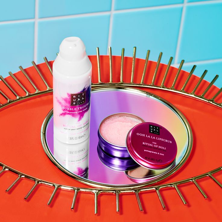Tẩy tế bào chết làm hồng môi the rituals of Holi Lip scrub