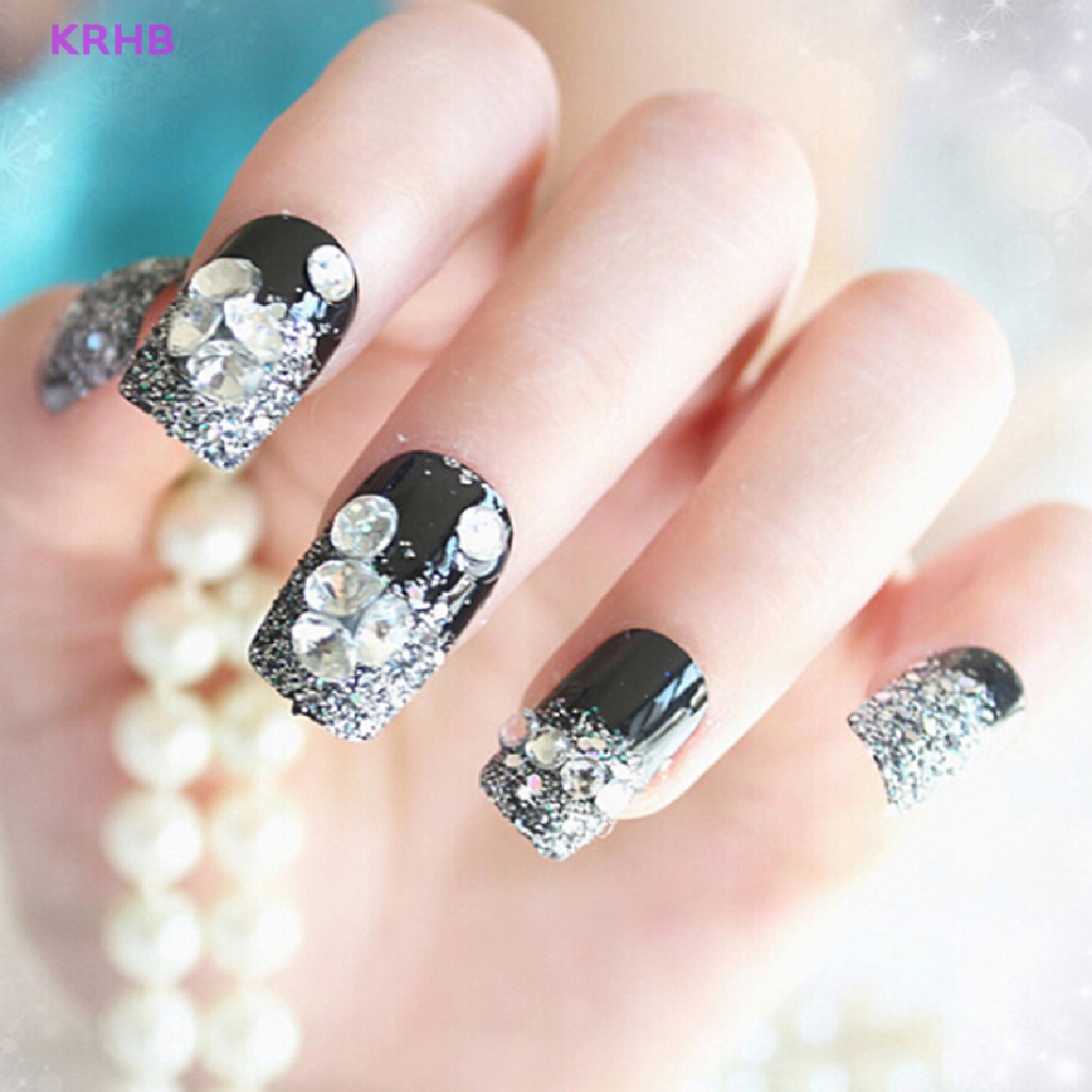 Bộ 24 Móng Tay Giả Màu Đen Bằng Acrylic Thời Trang Mới