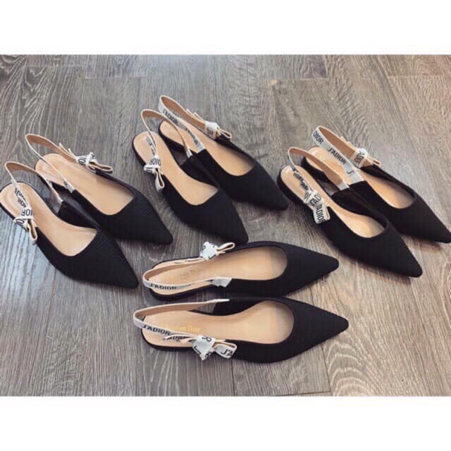 Sandal bệt đế bằng J'adior nơ trắng mũi nhọn