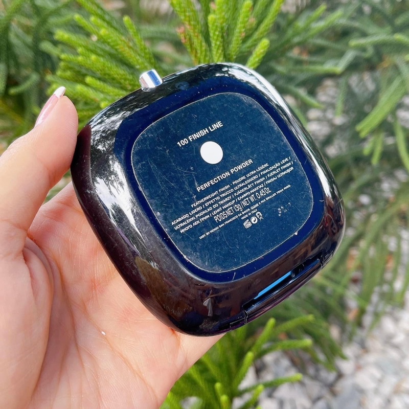 Phấn phủ nén không màu Marc Jacobs BeautyPerfection - Featherweight Finish