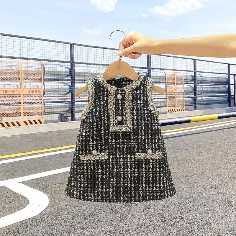 Đầm cute bé gái