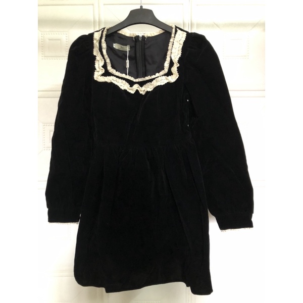 Váy nhung cổ vuông viền ren tiểu thư công chúa siêu xinh