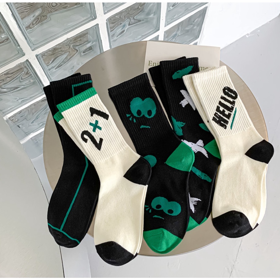 Vớ Tất cổ cao Unisex chữ HELLO phong cách thể thao, trẻ trung và năng động.