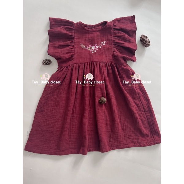 Đầm thiết kế cho bé gái thêu hoa xô muslin tay bèo