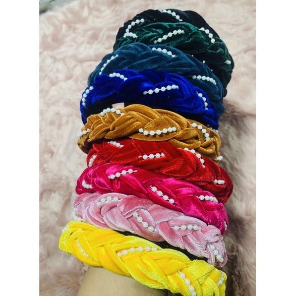 Bờm nhưng Tết dây ngọc