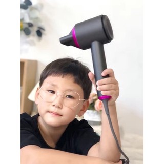 MÁY SẤY TÓC BRUNO - Sử dụng công nghệ ion âm