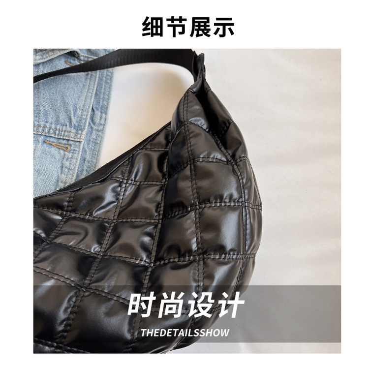 Túi Đeo Chéo Hình Đám Mây Thời Trang Hàn Quốc 2022 Cho Nữ