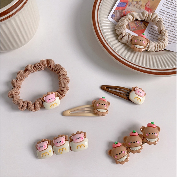 Cột tóc Scrunchies vải đính charm gấu dễ thương, Chun tóc kiêm vòng tay xinh xắn - Sỉ lẻ thun tóc đẹp giá rẻ