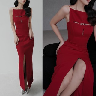 Đầm maxi đi tiệc cưới thiết kế hai dây, xẻ tà sang trọng