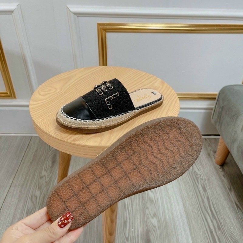 Giày Sục Chanel