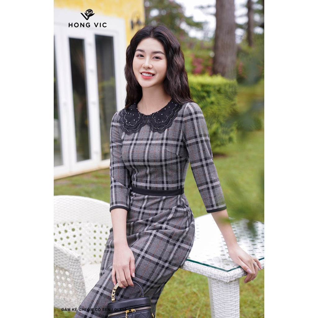 Đầm nữ thiết kế Hong Vic kẻ ghi ôm cổ sen DL513