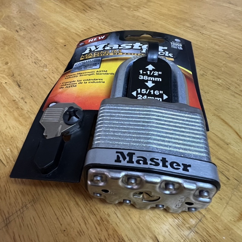 Ổ khóa Master Lock M5 XDLF thân thép lá rộng 50mm càng dài 38mm 2 chìa - MSOFT