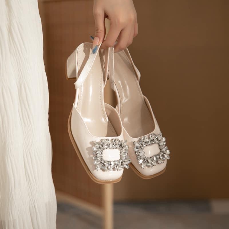 Giầy hở hậu - sục đá size từ 31,32,33