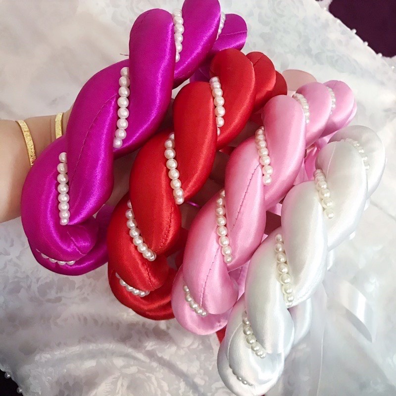 Mấn Đội Đầu - Mấn Áo Dài - Mấn Xoắn Đính Cườm kiểu dáng xoắn phù hợp với mọi lứa tuổi