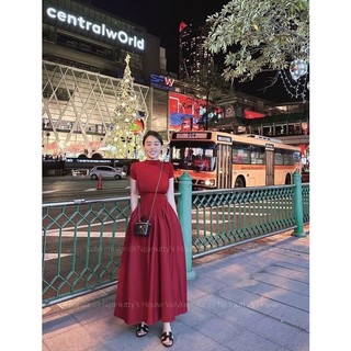Váy đỏ dáng dài
