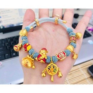 Set vòng charm của Út Đàm