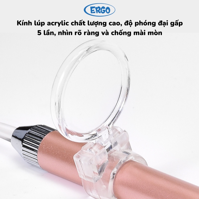 Dụng cụ lấy ráy tai cho bé gồm đèn và kính lúp và nhíp