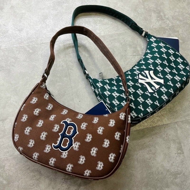 -tqxk- -CHUẨN HÃNG- TÚI ĐEO VAI KẸP NÁCH MLB MONOGRAM HOBO FULL TAG tqxk TQXK