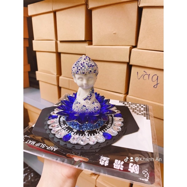 Tượng phật đá pha lê trang trí ô tô