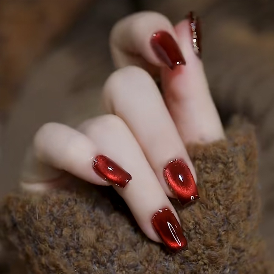 Nailbox móng úp màu đỏ mắt mèo siêu sáng viền vàng (ảnh thật)