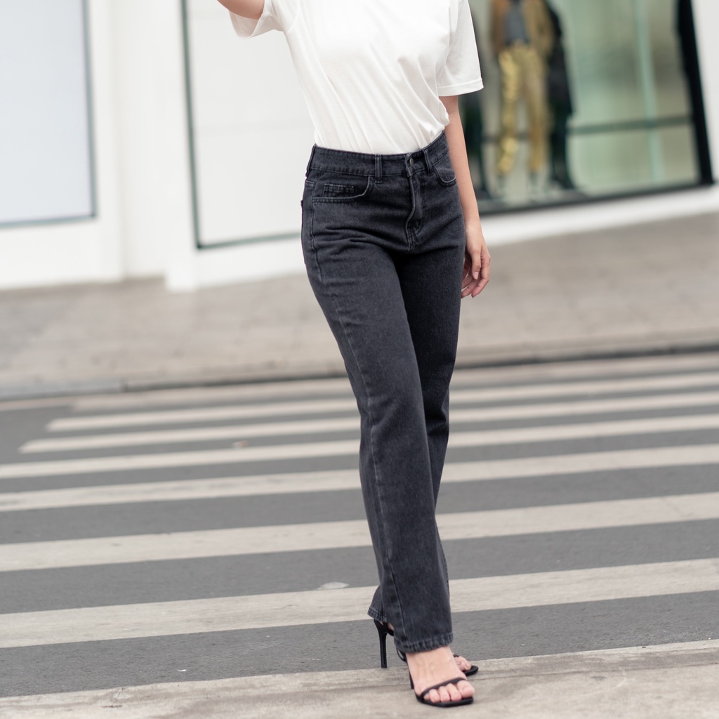 Quần Jeans Nữ Ống Đứng Lưng Cao - High-rise Straight-leg Jeans - Hashtagem