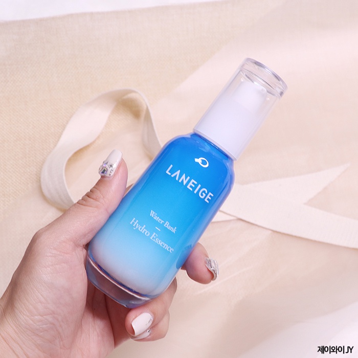 Tinh Chất Cấp Ẩm LANEIGE Water Bank Hydro Essence Serum 70ml - Miss Xinh