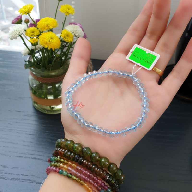 Vòng đá To Pa xanh trong Vip