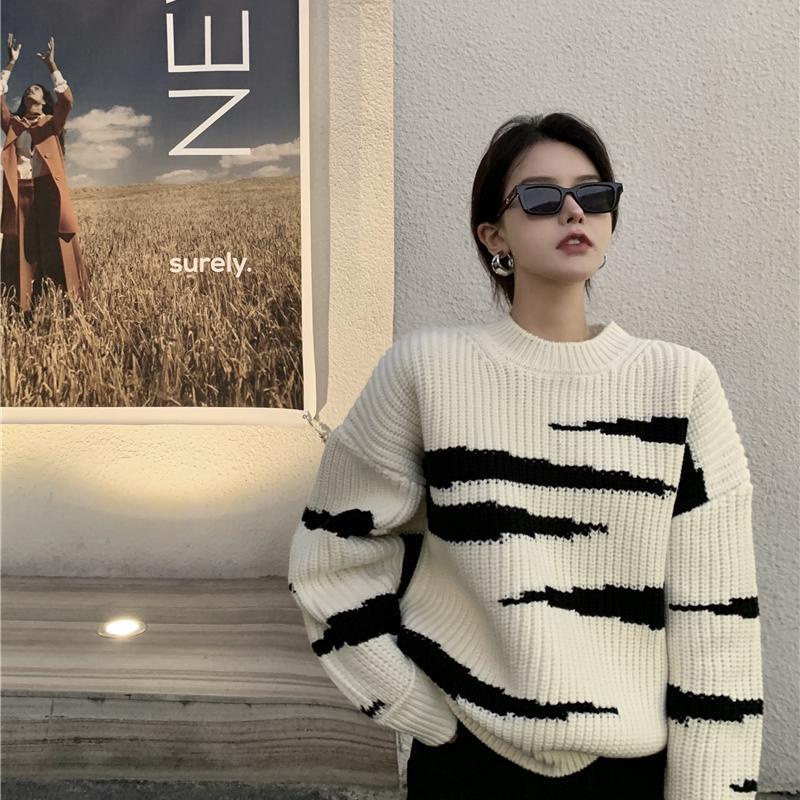 Áo Sweater Cổ Tròn Dáng Rộng In Họa Tiết Ngựa Vằn Phong Cách Hong Kong Thời Trang Cho Nữ