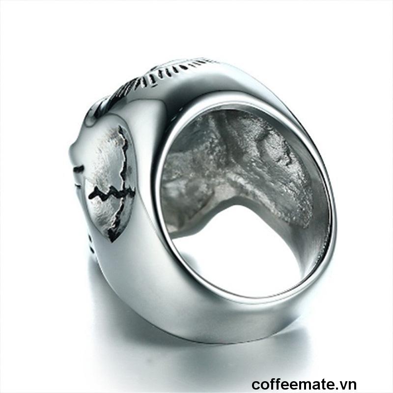 【coffeemate】⚡Nhẫn Hình Đầu Lâu đính đá zircon đỏ Thiết Kế Độc Đáo Cho Nam