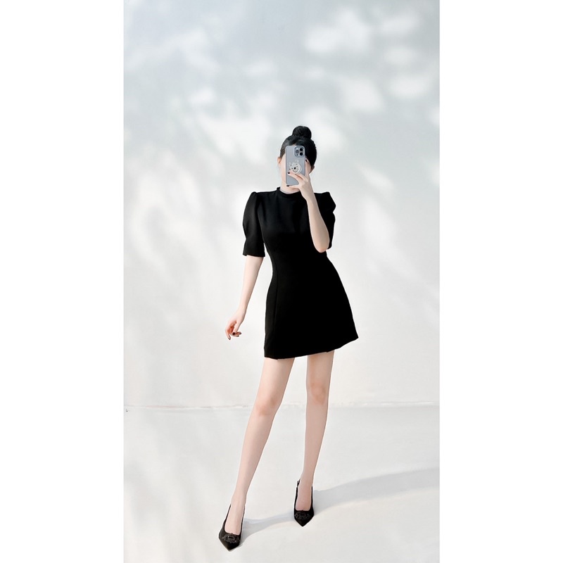 Đầm tay bồng xẻ tà korea