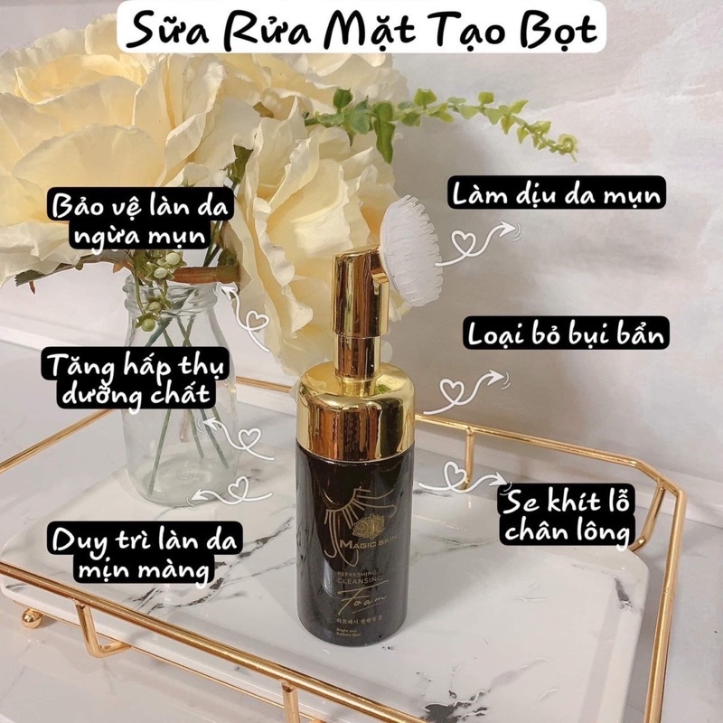 Sữa rửa mặt tạo bọt Magic skin